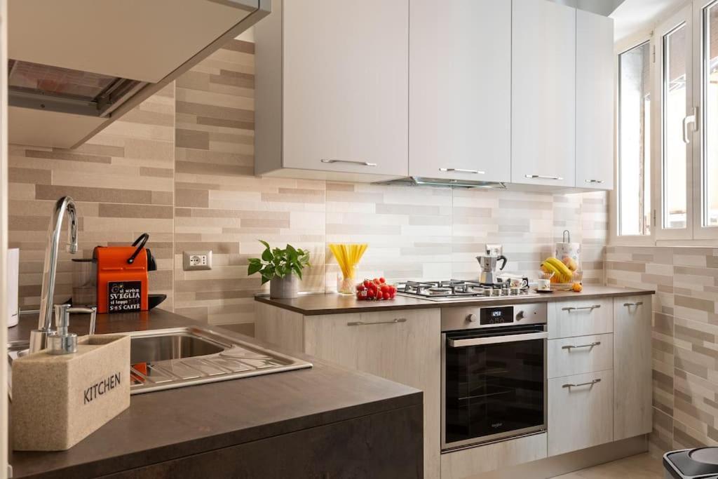 Piramide Apartment Rome